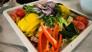 Parkcafe Pusteblume - frsicher Salat