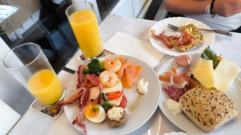 Sidney - Brunch am Sonntag
